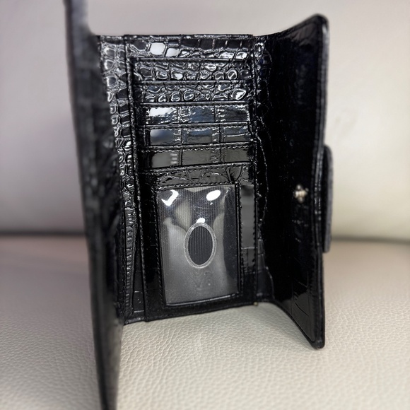 GUESS Black Croc-Embossed Tri-Fold Wallet - Picture 3 of 3